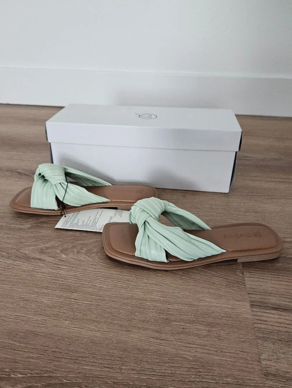 The Drop Women’s Ida Bow Mint Knot Slide Sandals Size 5